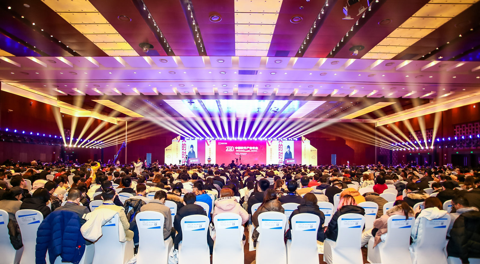 明升mansion88动力荣膺2019年中国最具影响力软件和信息效劳企业