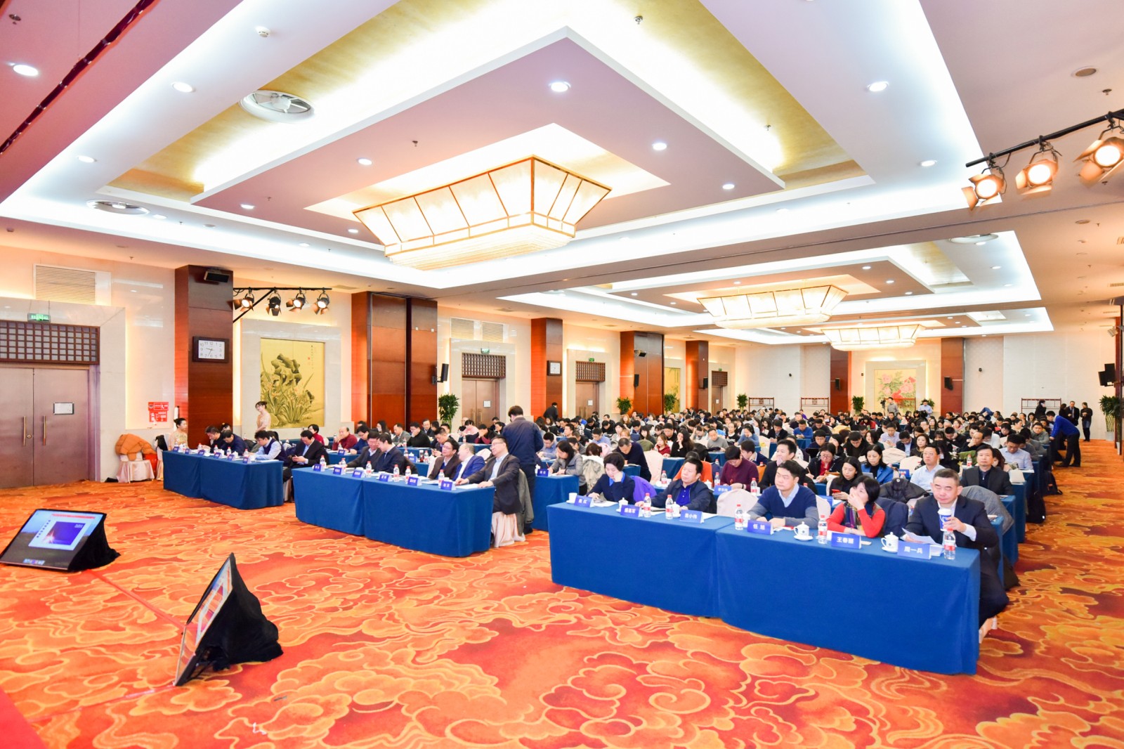 突破立异，，领军行业，，明升mansion88动力获四项年度大奖