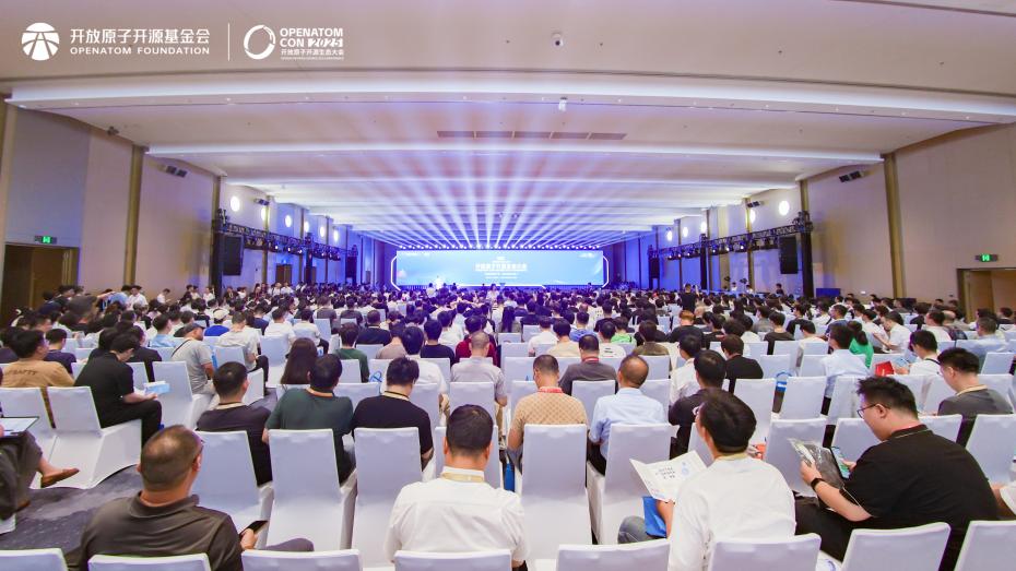 荣膺“首批开源先锋企业”称呼，，，，明升mansion88动力携子公司鸿湖万联亮相2025开放原子开源生态大会